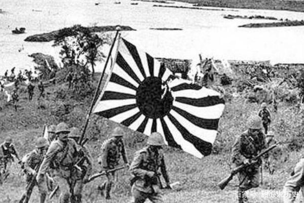 各国总统出行时，保镖都带什么秘密武器？美国最厉害，堪比军火库-
