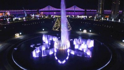 今天起,星海广场音乐喷泉表演时间调整了