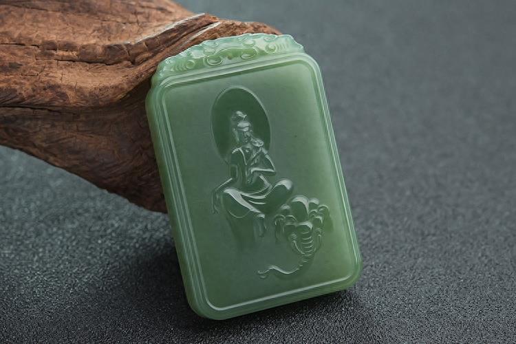 普贤菩萨吊坠介绍,普贤菩萨玉吊坠的特征