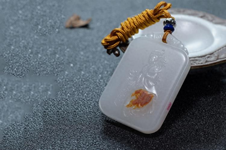普贤菩萨吊坠介绍,普贤菩萨玉吊坠的特征