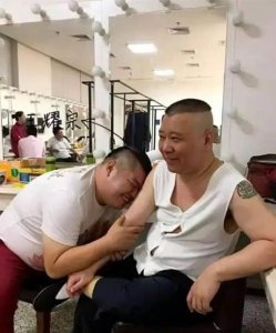 ​郭德纲的纹身讲究，岳云鹏纹身搞笑，张云雷的纹身来自高僧之手