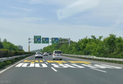 ​广州到连州高速公路开通，湖南人回家，还要走清远到连州高速吗