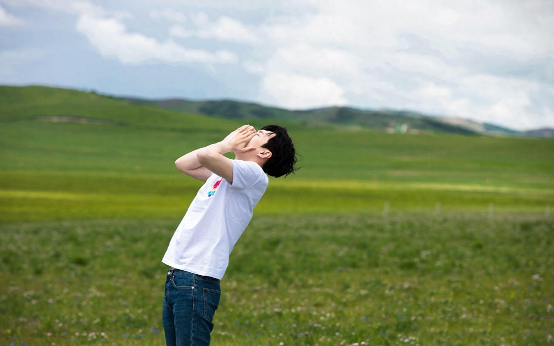 明星壁纸：张艺兴高清帅气桌面壁纸｜横屏壁纸