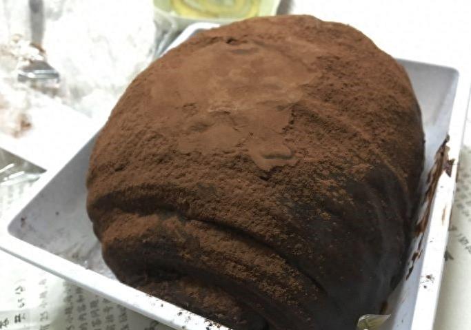 网红美食“脏脏包”，曾经25元一个还要抢，如今降价打折无人问