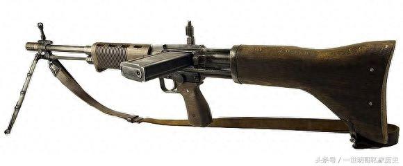 价值5万美元的二战德国伞兵的标志性轻武器:FG42步枪