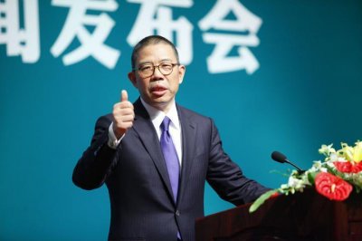 ​钟睒睒：顶天立地的中国首富