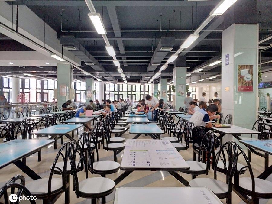 探秘清华大学食堂,16个食堂便宜到咋舌,毕业前吃饭不重样
