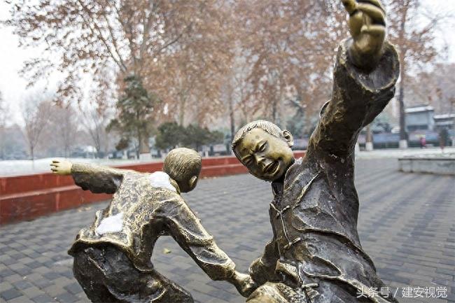 河南安阳:一场冬雪一场财,一场春雪一场灾