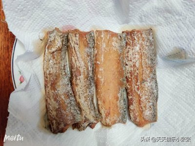 ​冻了很久的带鱼，扔掉太可惜！一鱼两吃教您轻松解决