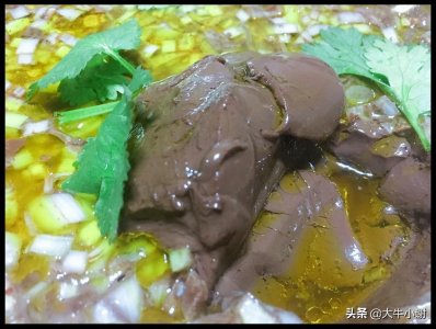 ​「蒸猪血（猪血羹）」软嫩细滑、补铁补血，方法呈上，敬请笑纳