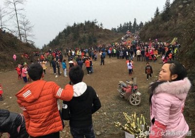 ​云南苗族“跳花山”，看上的女孩可以直接带回家哦