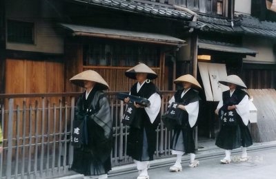 ​为什么日本的僧人可以结婚？日本的僧人是怎样的一种存在？