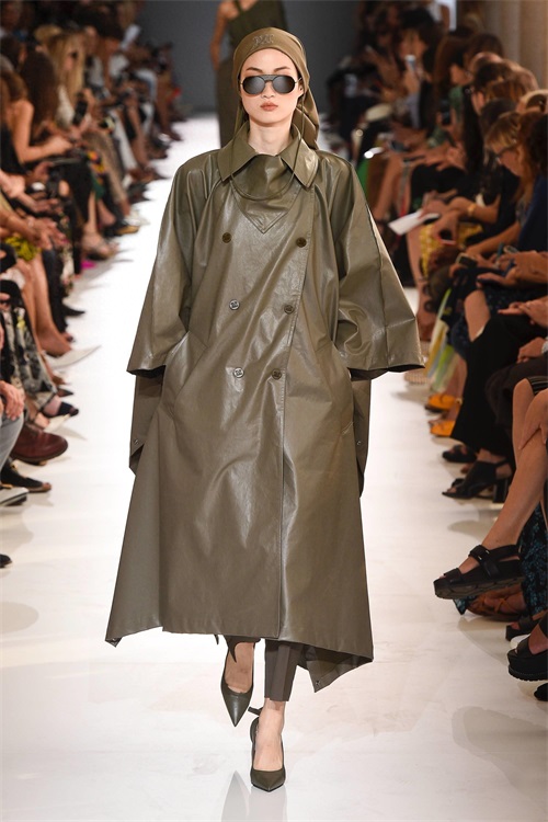 Max Mara 一个以创意及理想，成功建立时装王国的传奇
