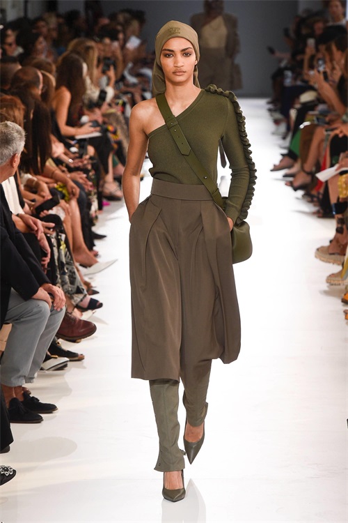 Max Mara 一个以创意及理想，成功建立时装王国的传奇