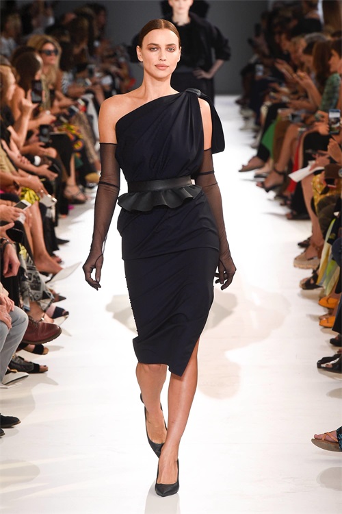 Max Mara 一个以创意及理想，成功建立时装王国的传奇