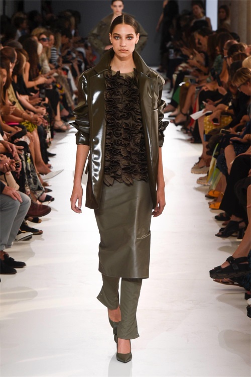 Max Mara 一个以创意及理想，成功建立时装王国的传奇