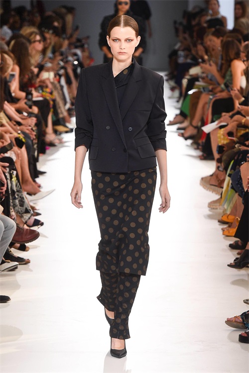 Max Mara 一个以创意及理想，成功建立时装王国的传奇