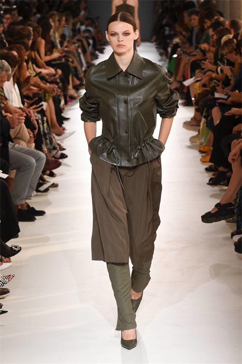 Max Mara 一个以创意及理想，成功建立时装王国的传奇