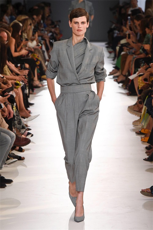 Max Mara 一个以创意及理想，成功建立时装王国的传奇