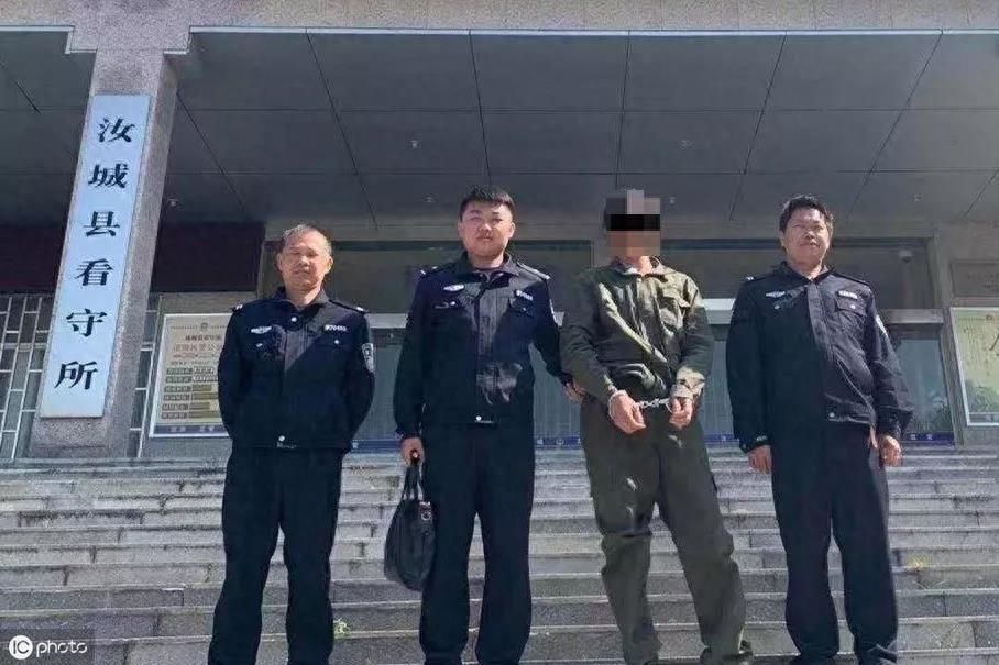 太猖狂!单身男14次盗窃女士内衣被抓,自称只为闻闻香味