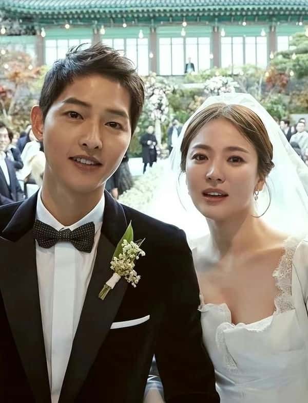 宋仲基和宋慧乔终于修成正果了,下一对你站谁-(双宋离婚真实原因天涯)