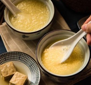 ​喝小米粥可以养胃吗(很多人都听说喝小米粥有利于养胃)