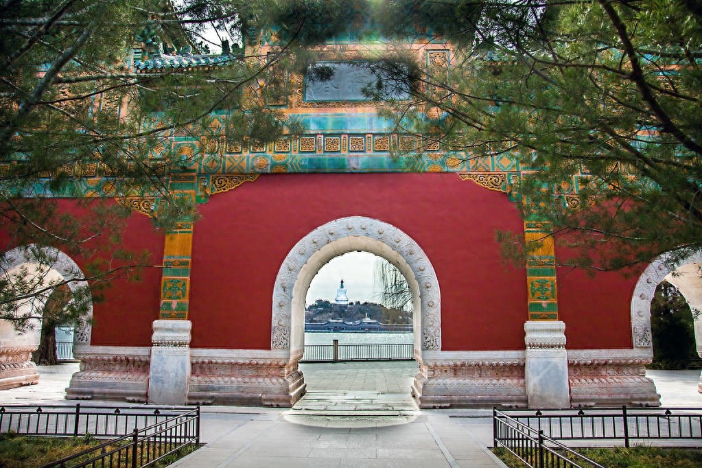 黄易武侠小说之三——《寻秦记》