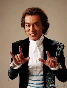 ​别再可怜李咏了！离世5年后医生暴露死亡真相，难怪选择葬身美国