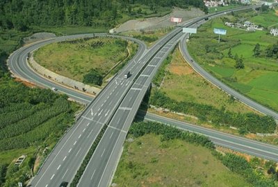 ​一条连接厦门与成都的高速公路，途经六个省份，有你想去的地方吗