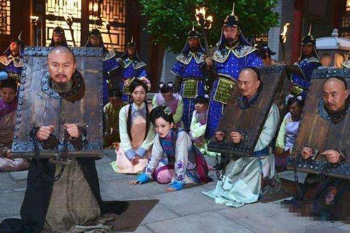 历史上的诛九族指的是哪九族?和满门抄斩有什么区别? 历史上的诛九族指的是哪九族?和满门抄斩有什么区别?