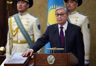 ​讲突厥语族语言的几个国家的人是一个民族吗？有血缘关系吗？