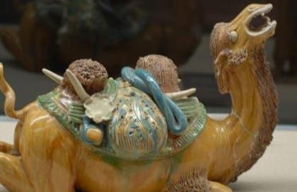 历史唐三彩中的马与骆驼:丝绸之路的生动见证 1