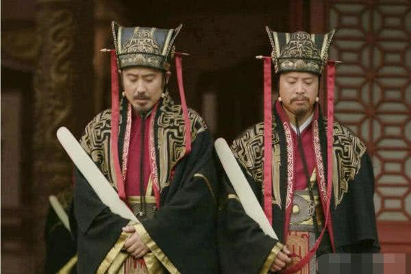 群雄并起的三国时代,和孔明一样聪明的司马仲达,夺了曹魏的天下