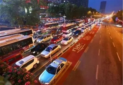 ​“借道左转”已普及全国！走错将被扣6分罚200，很多车主都被坑了
