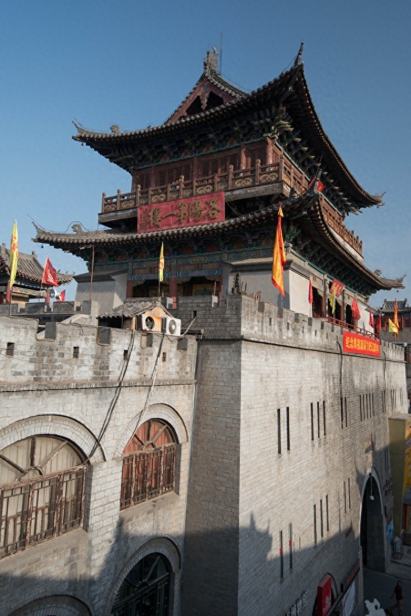 丽景门,被评为洛阳八景之一,一座重现古都洛阳风貌的城楼