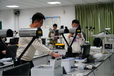 ​天气预报如何更精准？ 成都上演气象技能大比拼