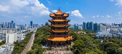​李白提到黄鹤楼的诗词多达十几首！大多数人只知道一首