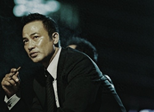 他是香港演艺圈大佬,刘德华演技不如他,向华强也敬他三分