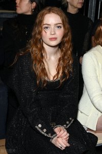 ​萨迪·辛克 （Sadie Sink）