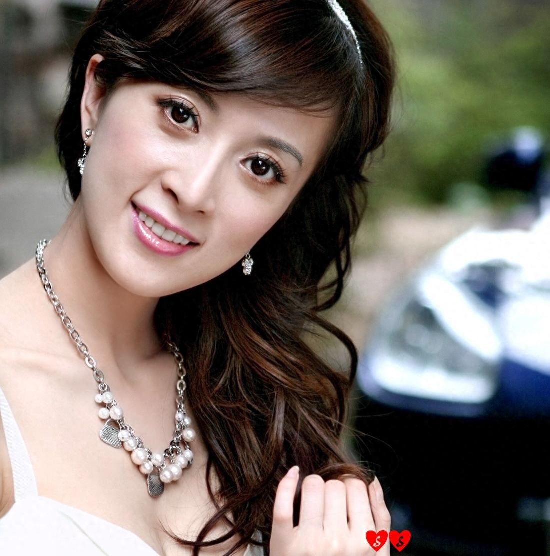 金巧巧:20岁出道,28岁成立公司,38岁嫁大4岁二婚总裁