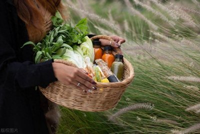 ​12句幽默自嘲高情商的句子，轻松应对生活的“搞笑时刻”！