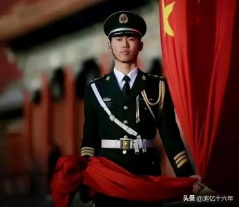 ​最帅升旗手张自轩退伍，如今现状曝光：愧对父母