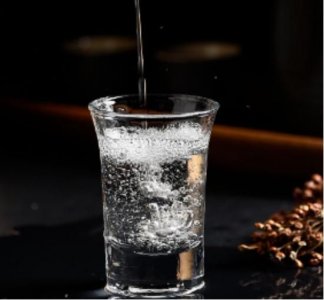 ​北京二锅头喝多少会醉(北京二锅头 *** 多少)