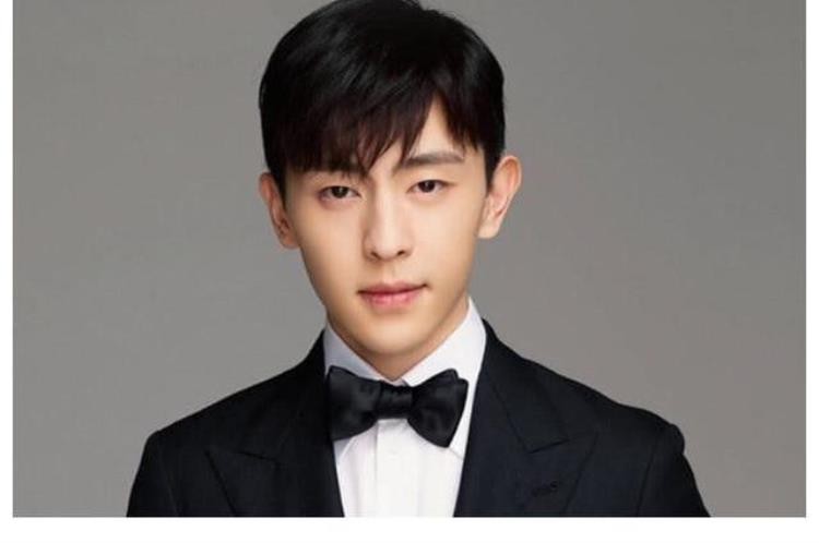 从查无此人到变身女神收割机邓伦到底是怎么红的