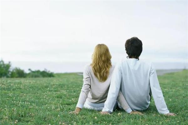 二婚夫妻怎么教育小孩 二婚夫妻教育孩子听谁的 二婚夫妻怎么教育小孩 二婚夫妻教育孩子听谁的