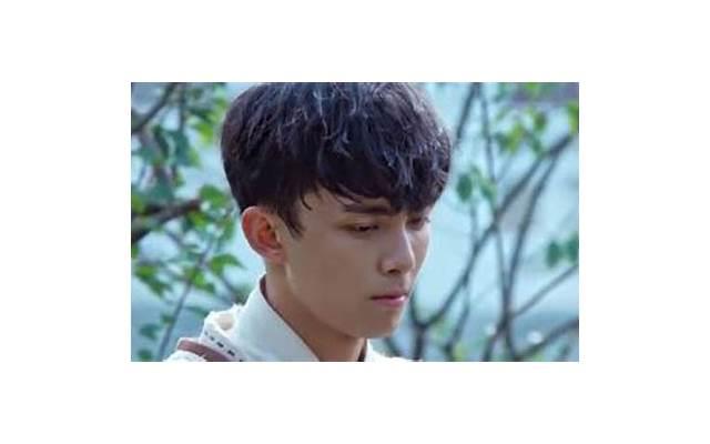 千与千寻简介(千与千寻无脸男真面目长什么样) 千与千寻简介(千与千寻无脸男真面目长什么样)