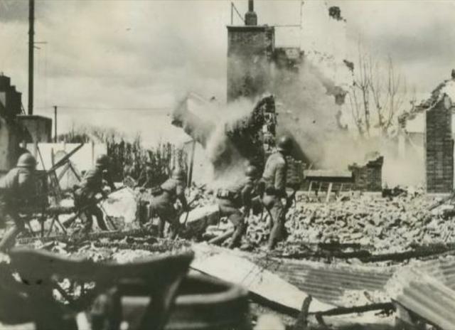 他是半个军事家,后官至副国级,蒋介石称:国军之失败全在于他!