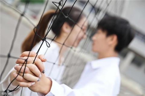 晚上对女生说的撩人情话,和女生说的撩人情话