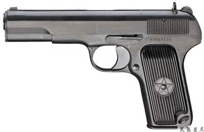​千呼万唤的国产54式手枪，从上世纪60年代至今，深受国内好评！