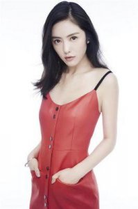 ​90后新生代演员蔡文静：时尚美图闪亮登场